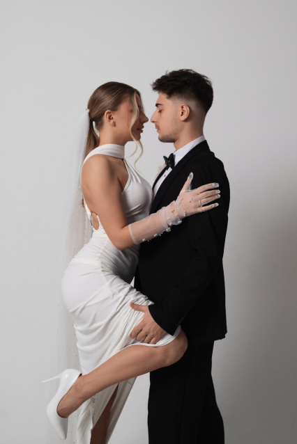 Свадебная фотосессия в Екатеринбурге — стиль, чувства и незабываемые кадры – фото № 8