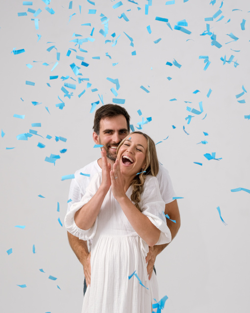 Заказать фотосессию для беременных в студии от компании Fashion Box в Екатеринбурге
 – фото № 3