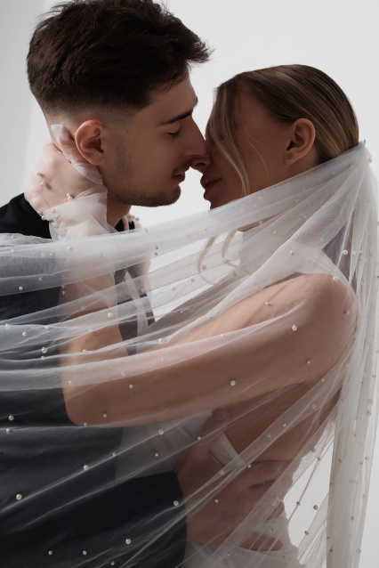 Свадебная фотосессия в Екатеринбурге — стиль, чувства и незабываемые кадры – фото № 5