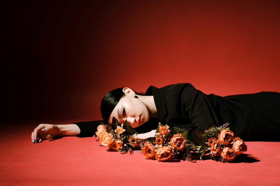 Заказать индивидуальную фотосессию в 2-х образах в Екатеринбурге по лучшим ценам от компании Fashion Box

 – фото № 2