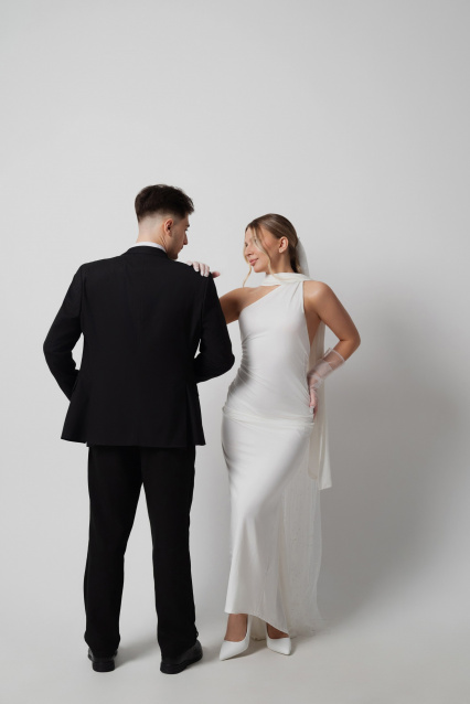 Свадебная фотосессия в Екатеринбурге — стиль, чувства и незабываемые кадры – фото № 4