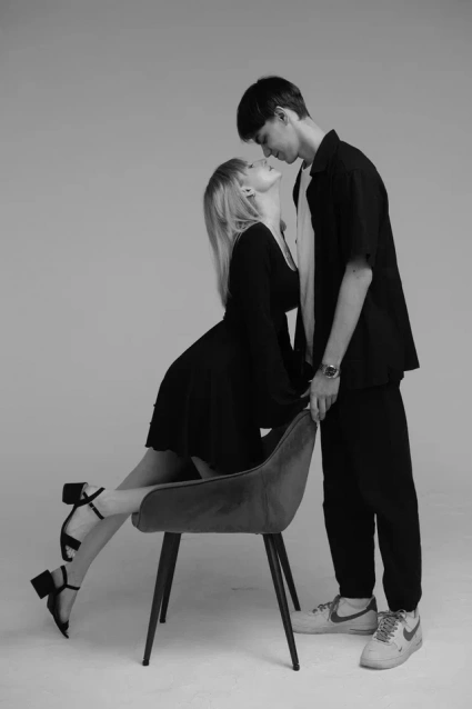 Заказать фотосессию Love Story в студии от сети фотостудий Fashion Box в Екатеринбурге

 – фото № 20