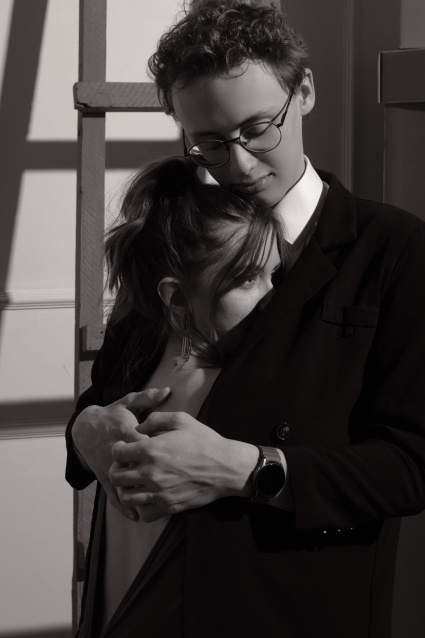 Заказать фотосессию Love Story в студии от сети фотостудий Fashion Box в Екатеринбурге

 – фото № 10