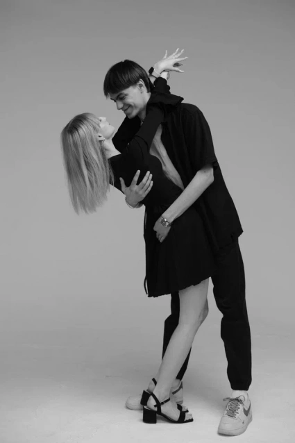 Заказать фотосессию Love Story в студии от сети фотостудий Fashion Box в Екатеринбурге

 – фото № 19