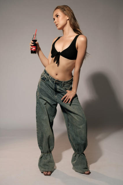 Заказать индивидуальную фотосессию в 2-х образах в Екатеринбурге по лучшим ценам от компании Fashion Box

 – фото № 17