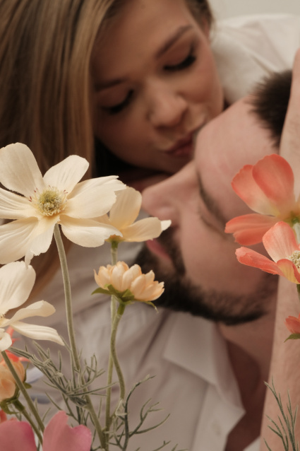 Заказать фотосессию Love Story в студии от сети фотостудий Fashion Box в Екатеринбурге

 – фото № 9