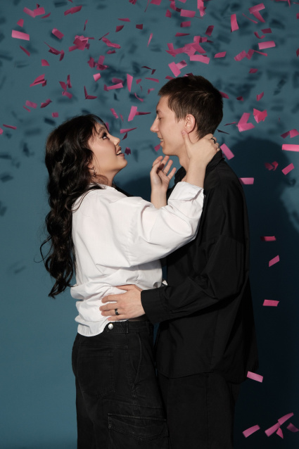 Заказать фотосессию Love Story в студии от сети фотостудий Fashion Box в Екатеринбурге

 – фото № 8